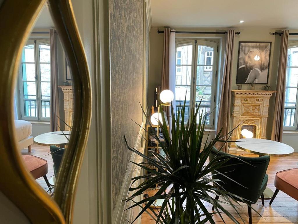 Viviane Apartment Vannes Bagian luar foto